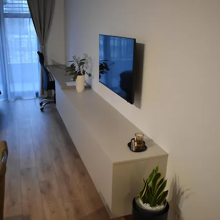 Elegant Near Downtown Apartmán Bratislava