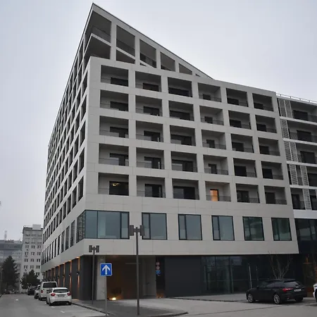 Elegant Near Downtown *